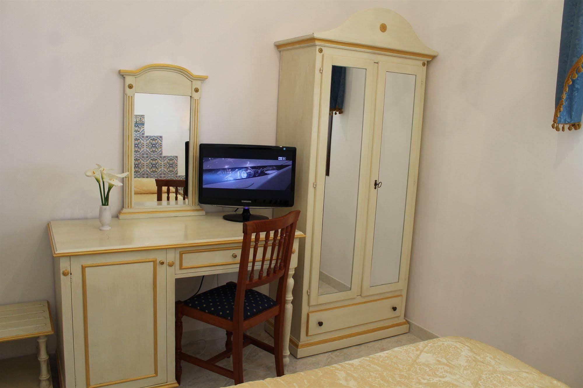 Araba Fenice Hotel Сан-Вито-Ло-Капо Экстерьер фото